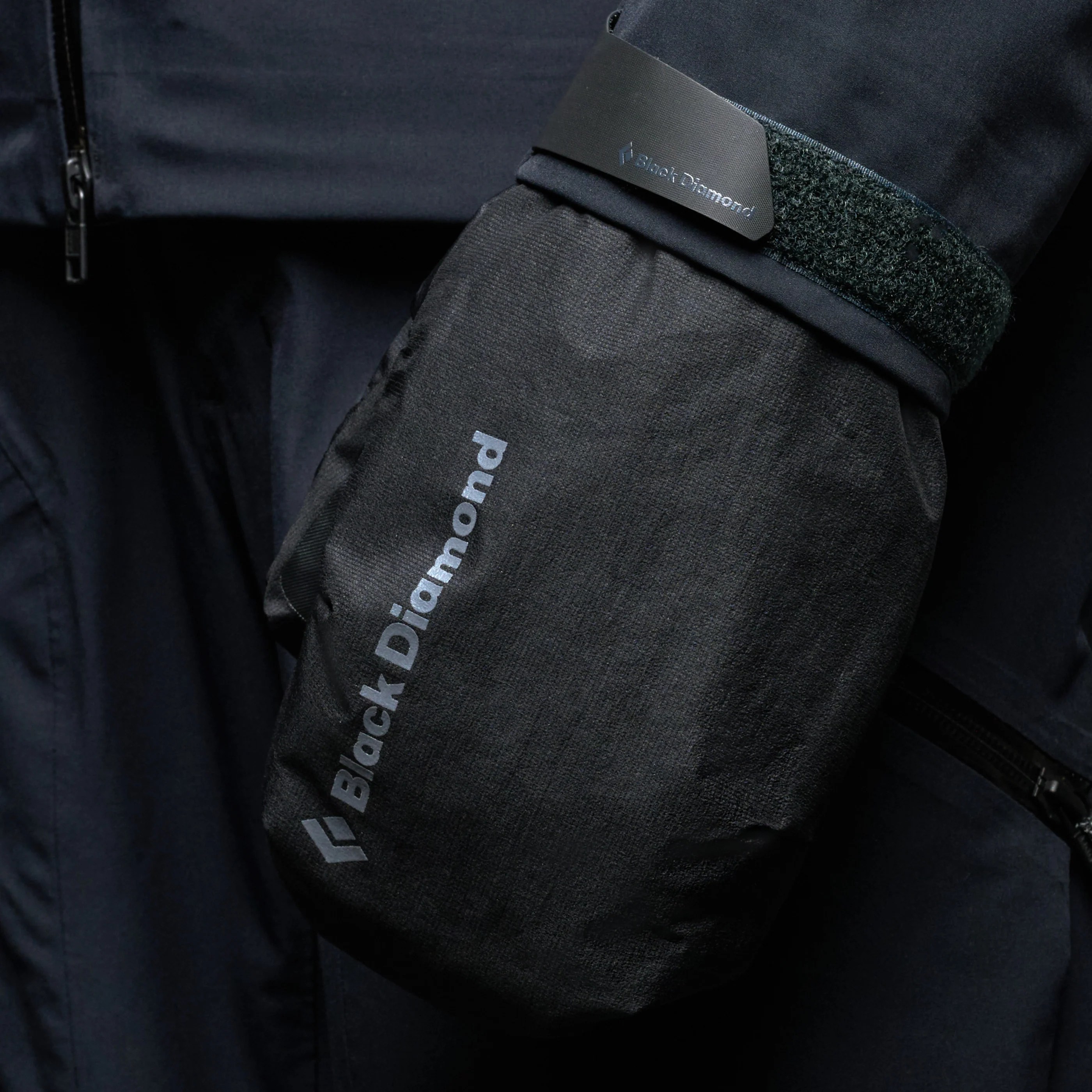 Cirque Gloves - Image 8