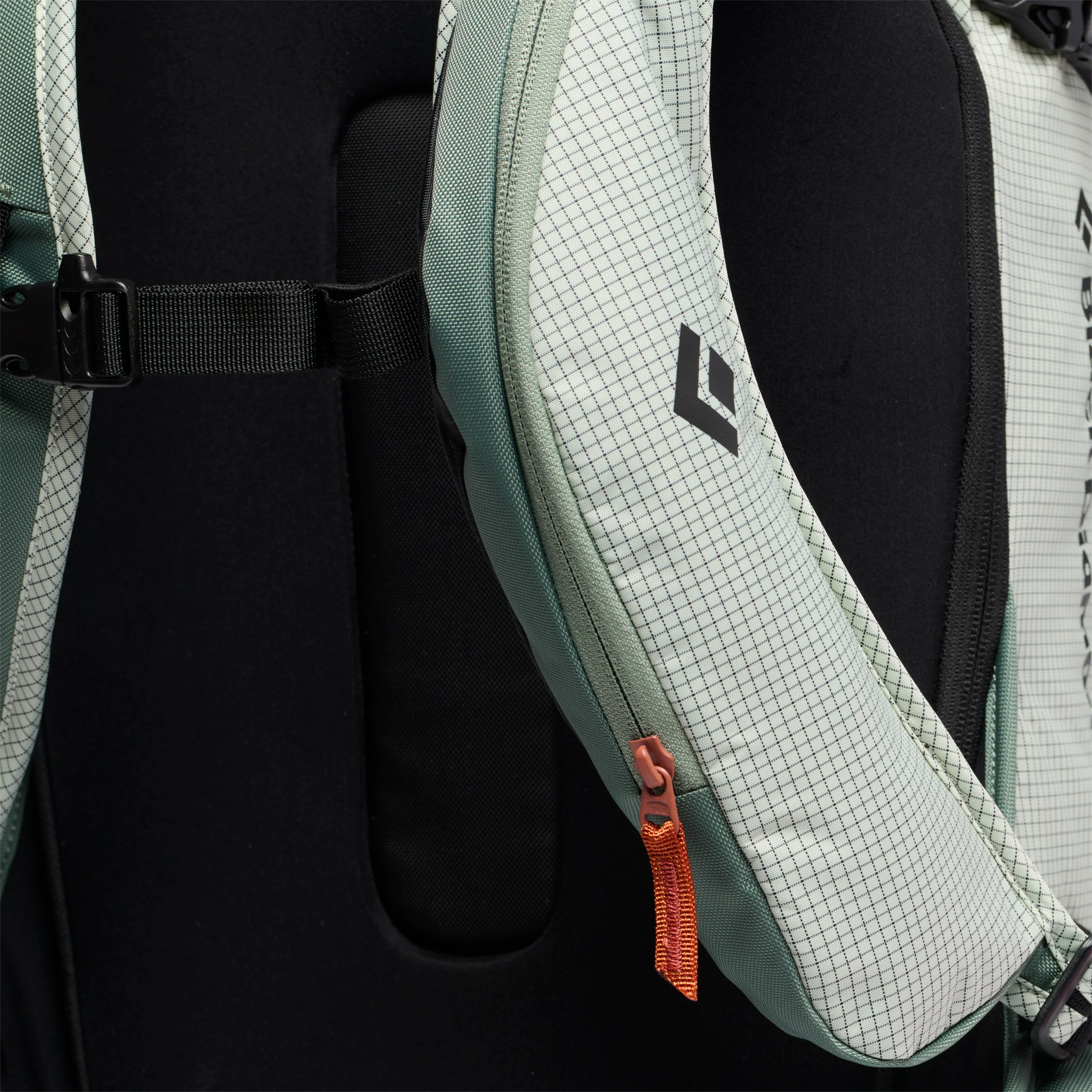Dawn Patrol 32 Backpack - Image 9