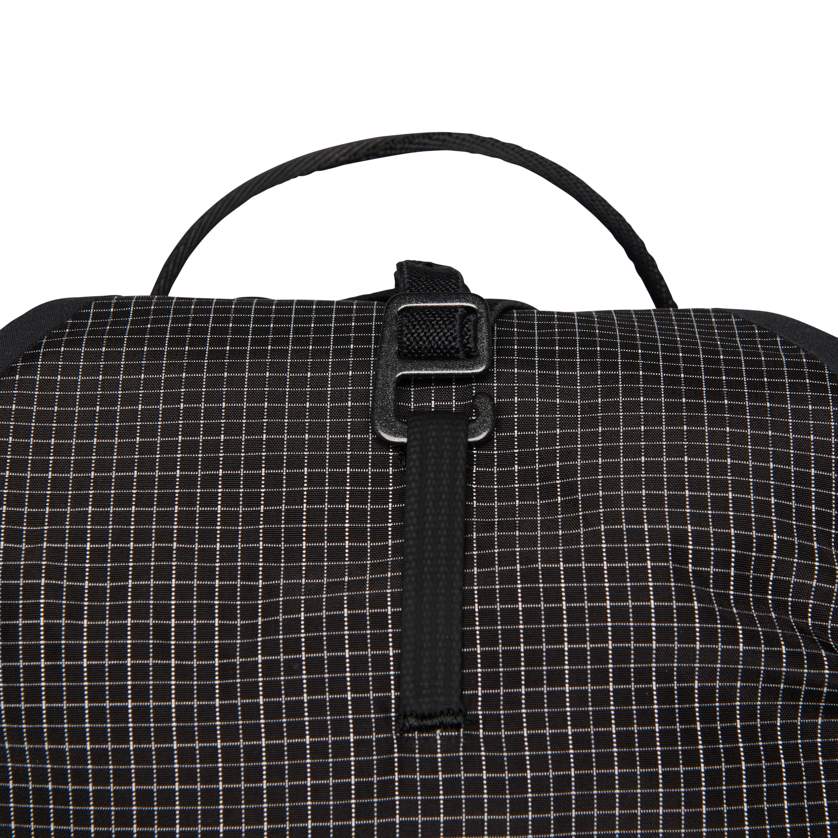 Distance 8 Backpack - Past Season - Image 7
