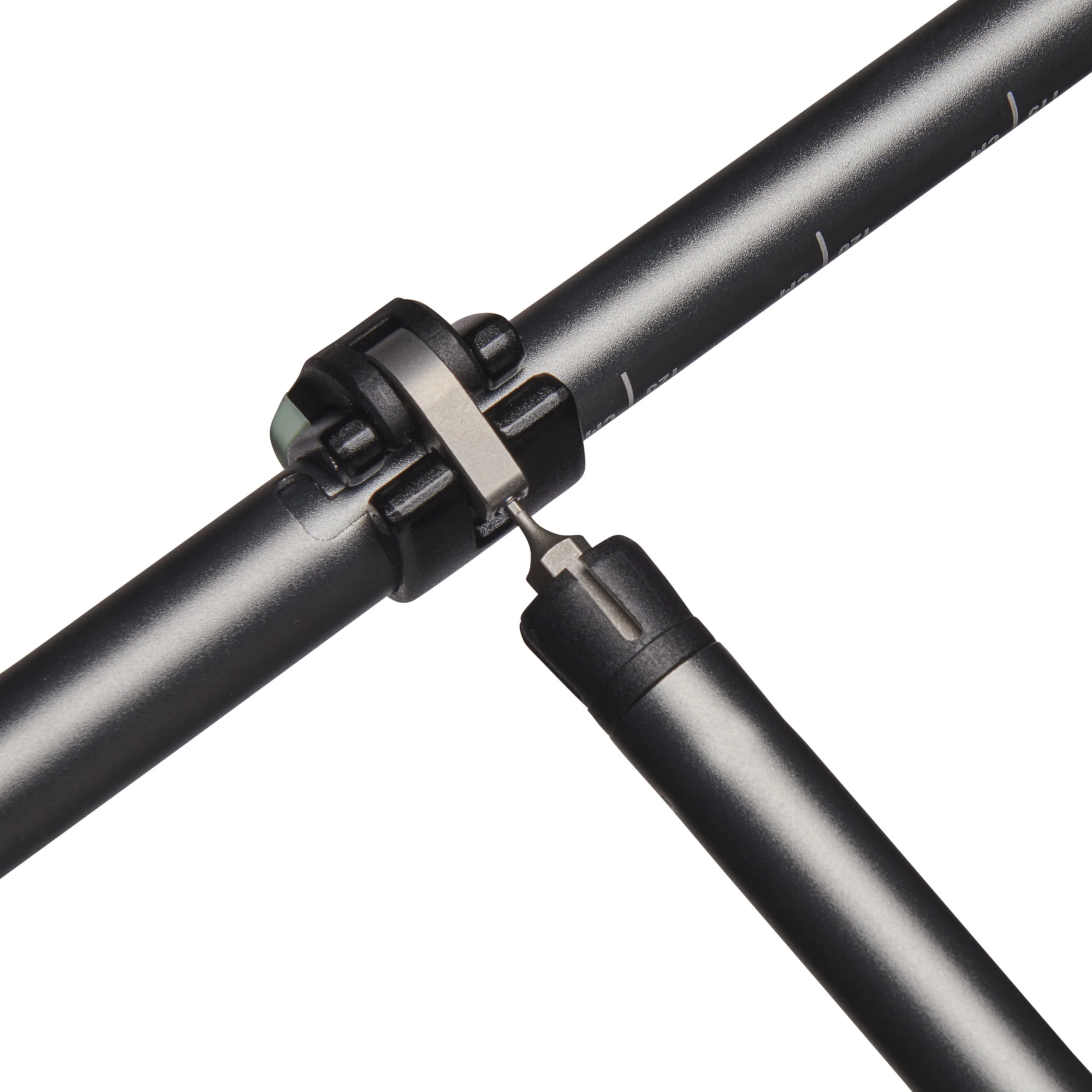 Pursuit Trekking Poles - Image 8