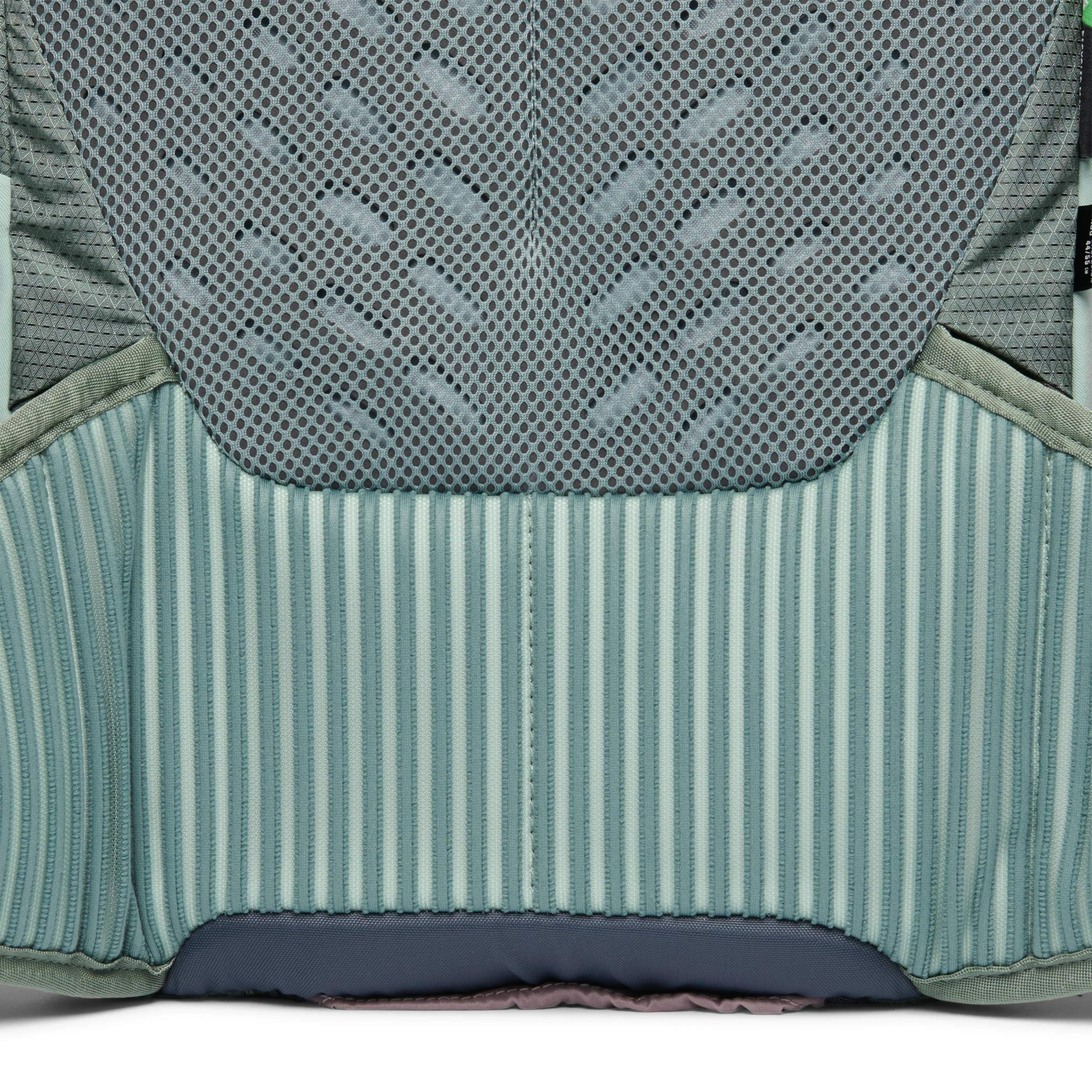 Trail Vista 28 Backpack - Image 7
