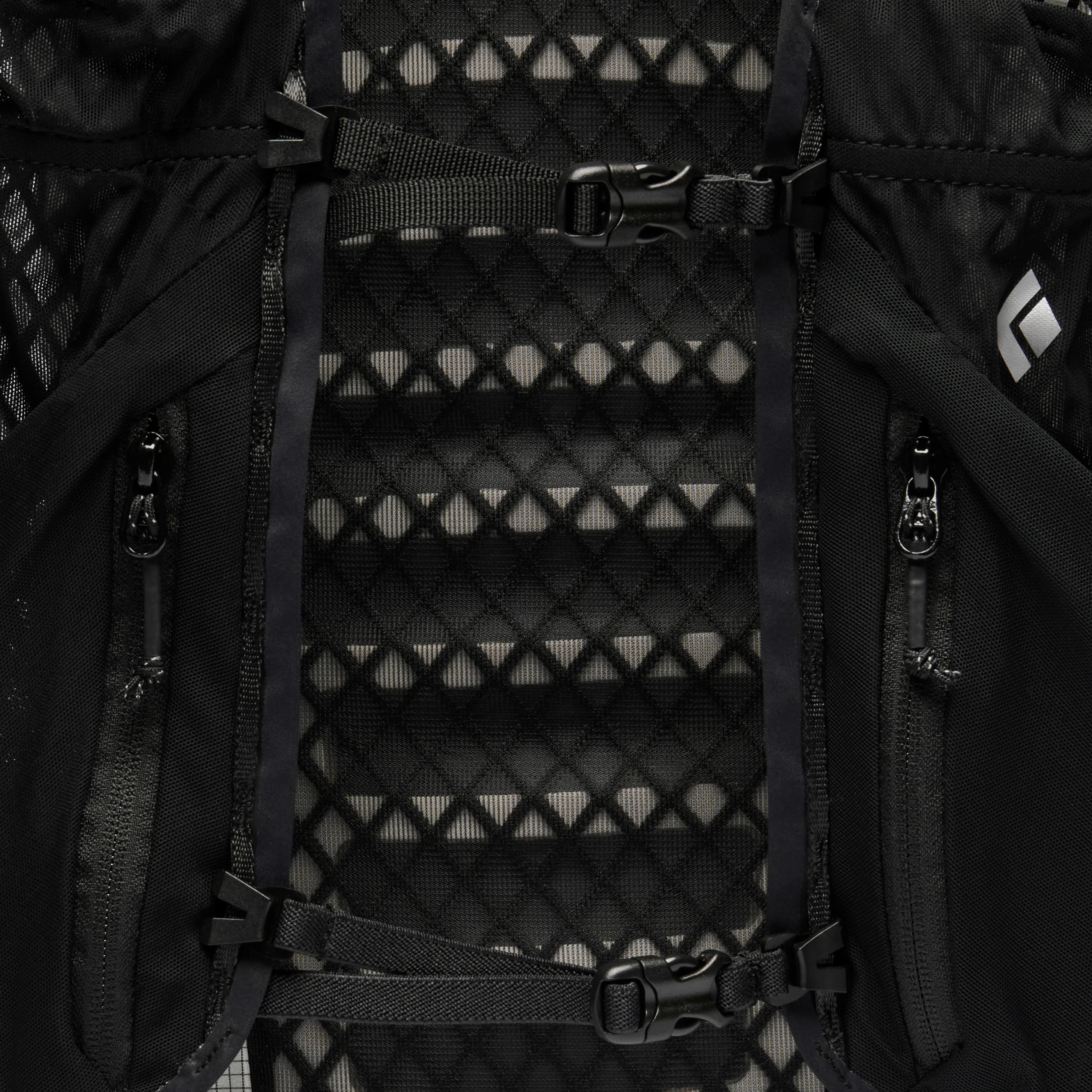 Women's Distance 15 Backpack - Image 5