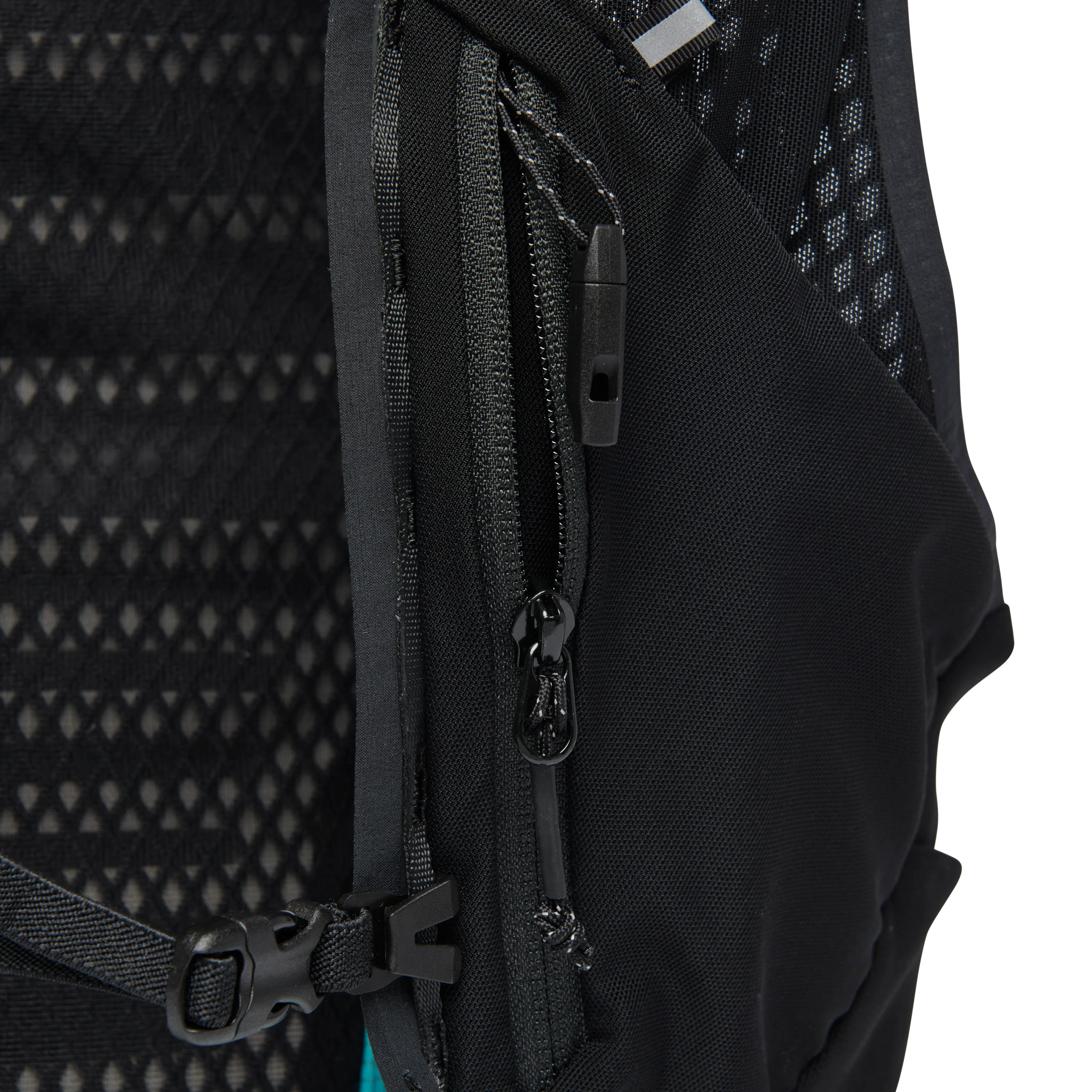 Women's Distance 22 Backpack - Past Season - Image 8
