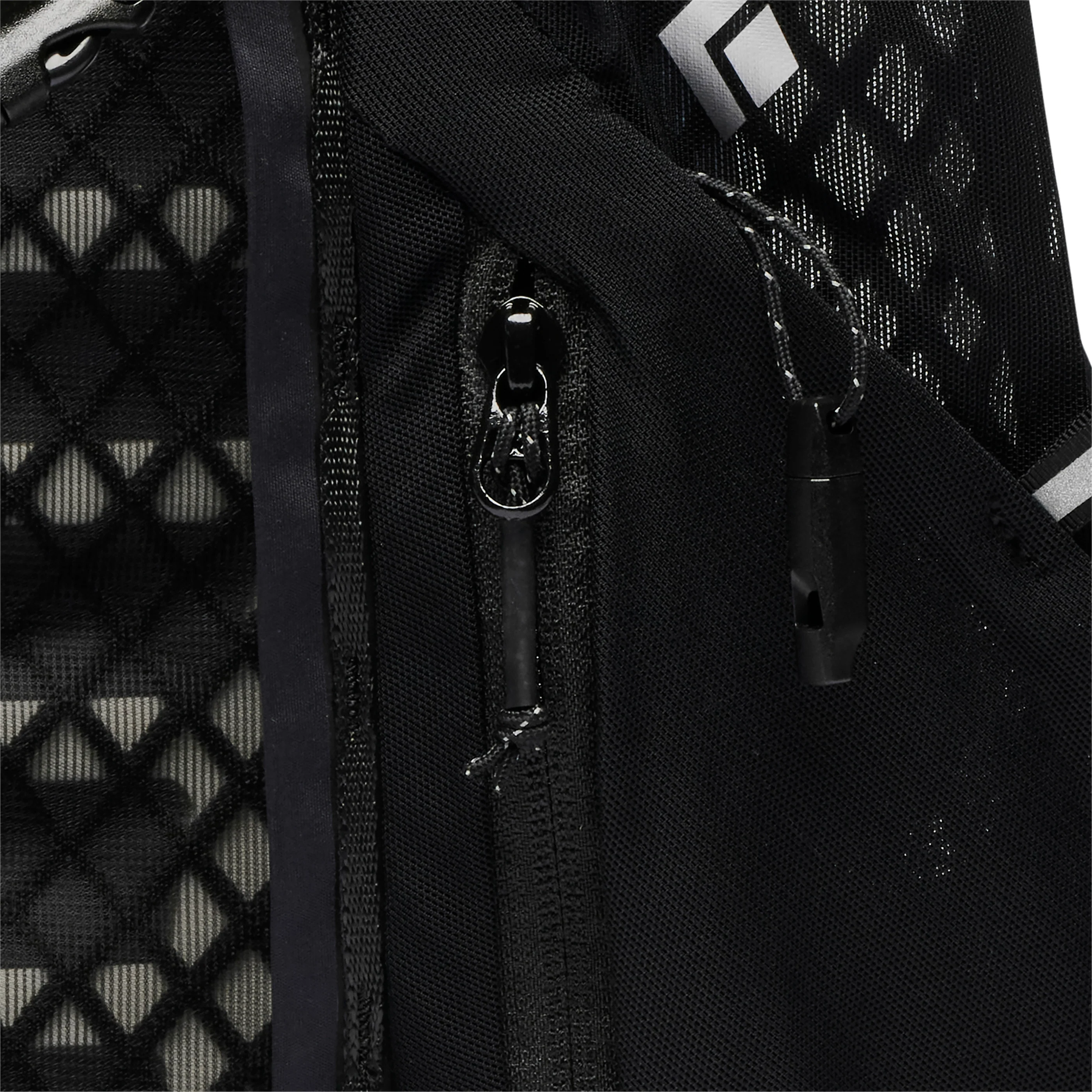 Women's Distance 8 Backpack - Image 15