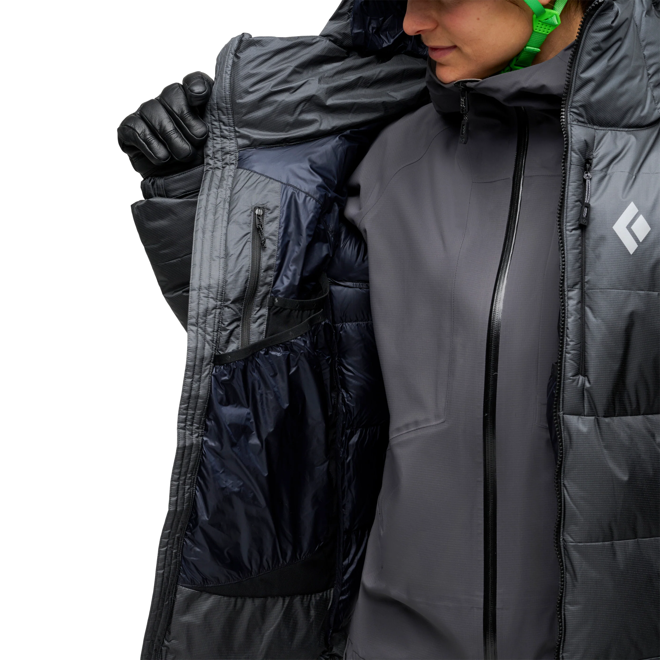 Women's Mission Down 6000 M Parka - Image 11