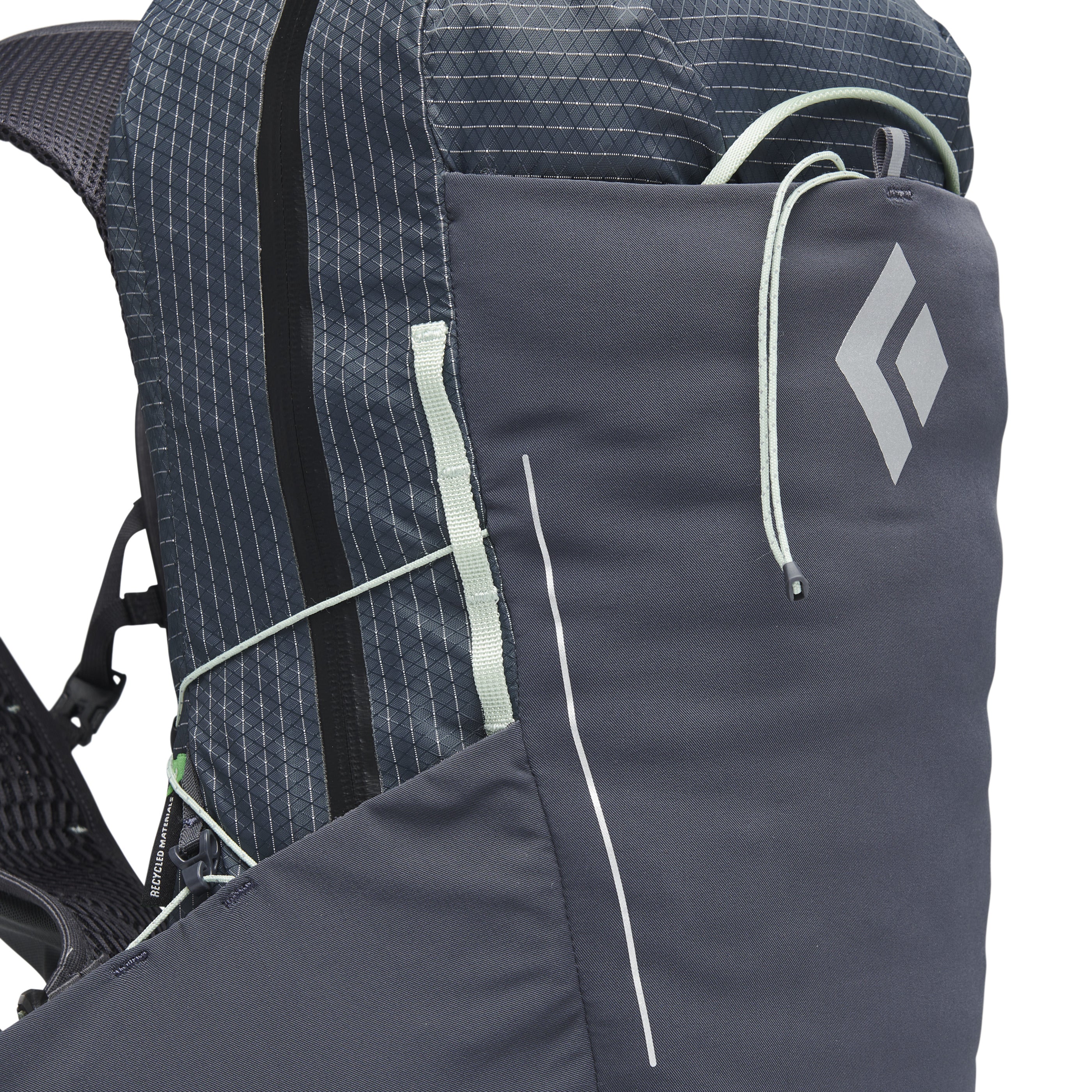 Women's Pursuit 15 Backpack - Past Season - Image 13