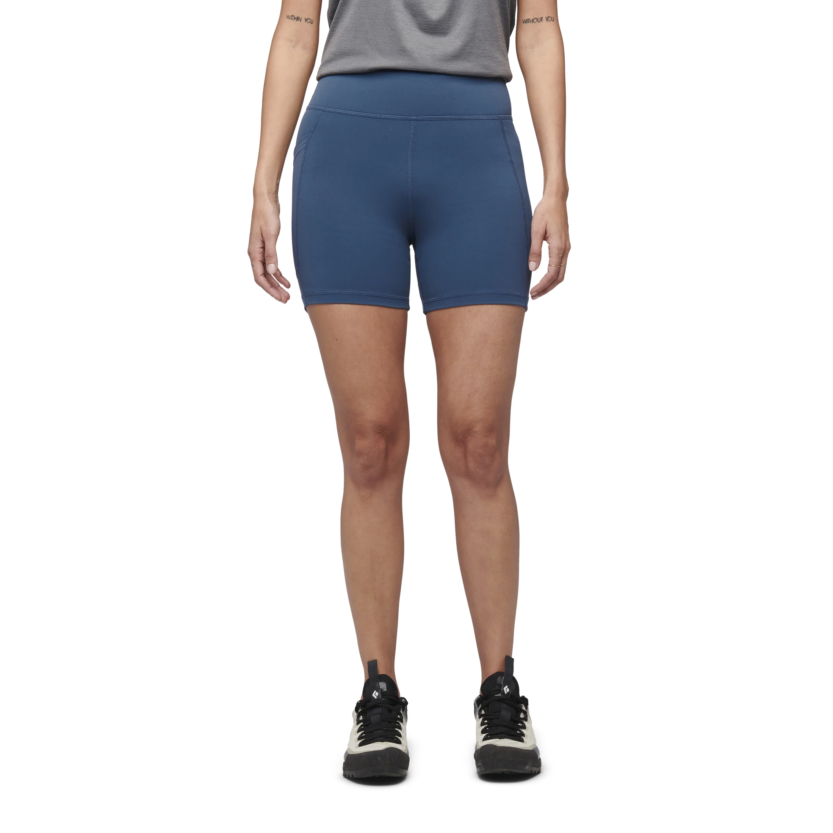 Women's Sessions Shorts 5 in - Image 11